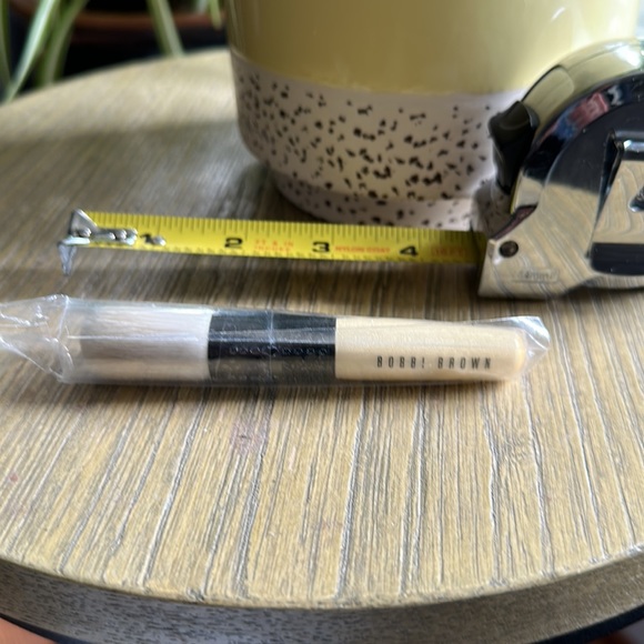 Bobbi Brown Face Blender Brush *TRAVEL SIZE* NIP - Picture 2 of 3